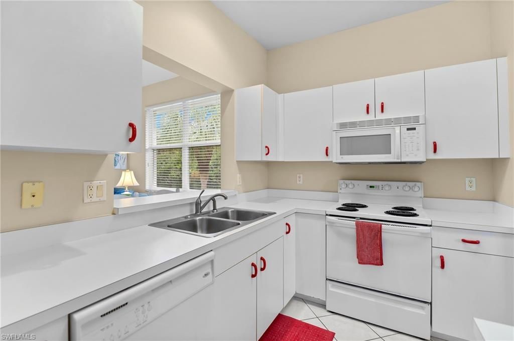 2345 Carrington Ct, Unit 204, Naples, FL 34109 Photo