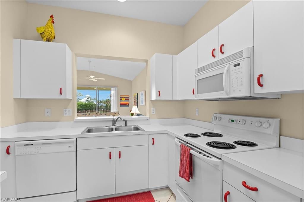 2345 Carrington Ct, Unit 204, Naples, FL 34109 Photo