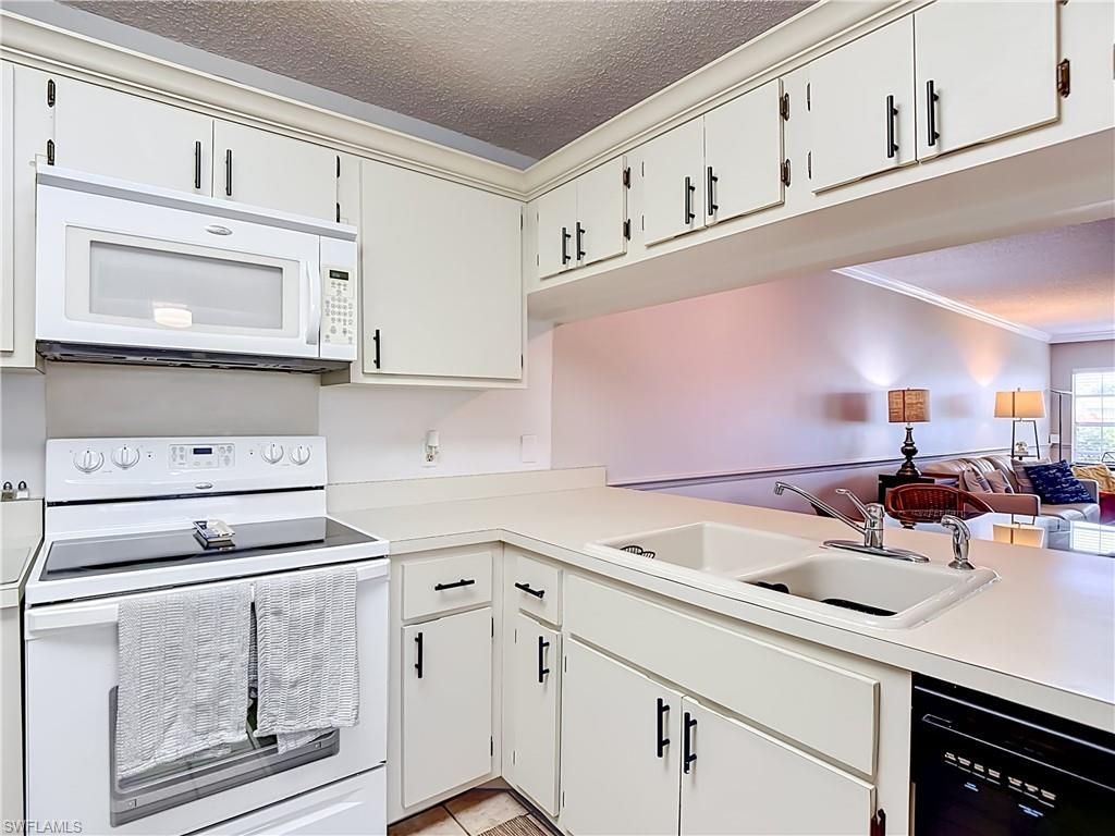 1708 Kings Lake Blvd, Unit 5-106, Naples, FL 34112 Photo