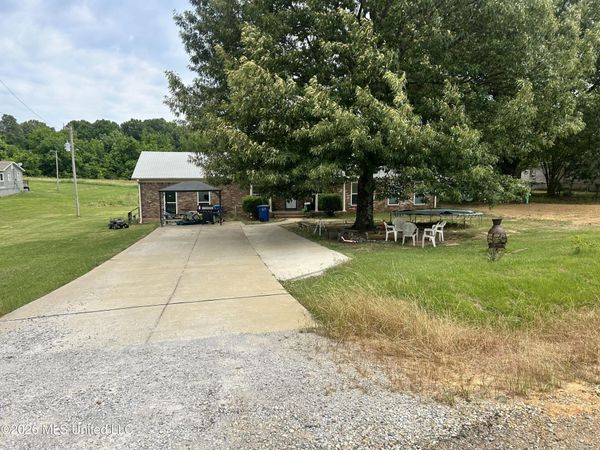 12150 Desoto Road, Olive Branch, MS 38654