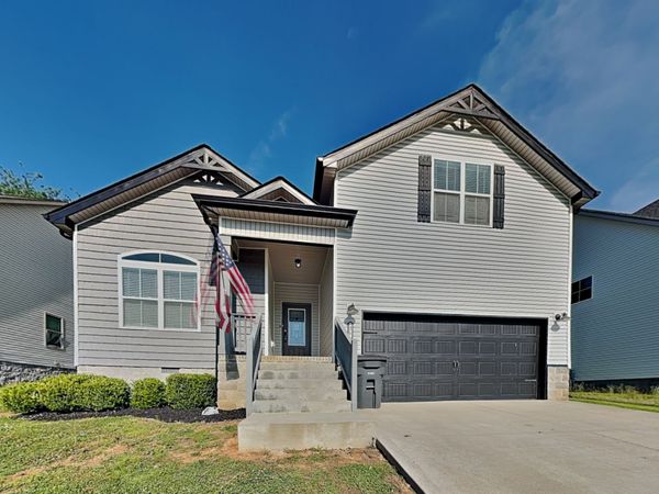 476 Woodtrace Dr , Clarksville, TN 37042