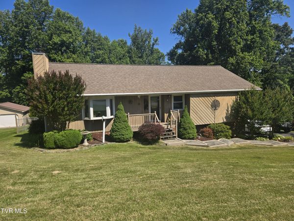 3265 Winesap Road, Kingsport, TN 37663