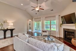 724 Xander Way  photo 4