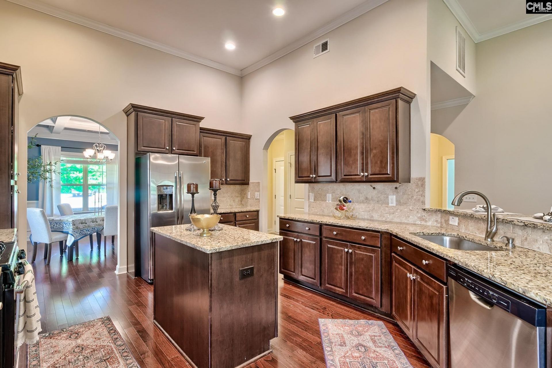 724 Xander Way  Photo 6