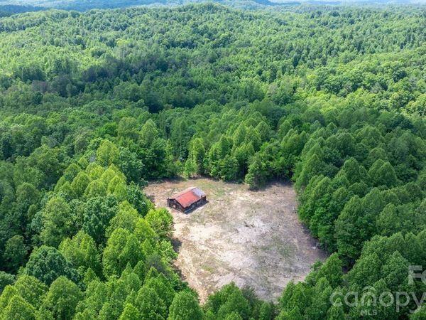 1460 Husbands Creek Road , Lenoir, NC 28645