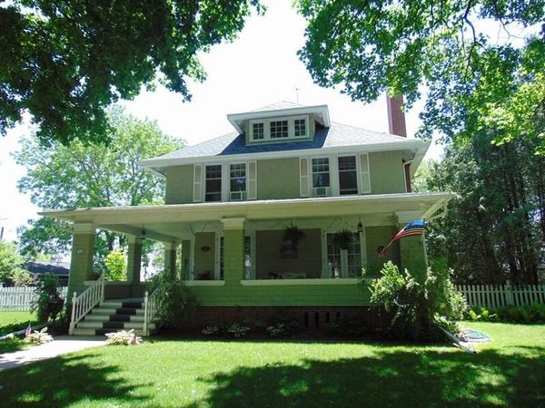 19 Eastman St, Plymouth, WI 53073