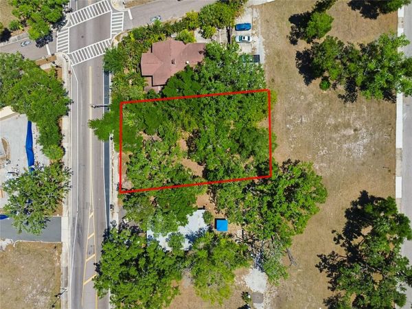 809 N FORT HARRISON AVENUE , CLEARWATER, FL 33755