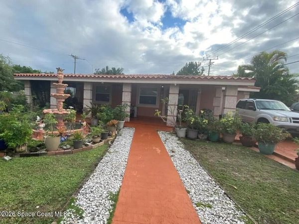 9200 SW 42nd Street , Miami, FL 33165
