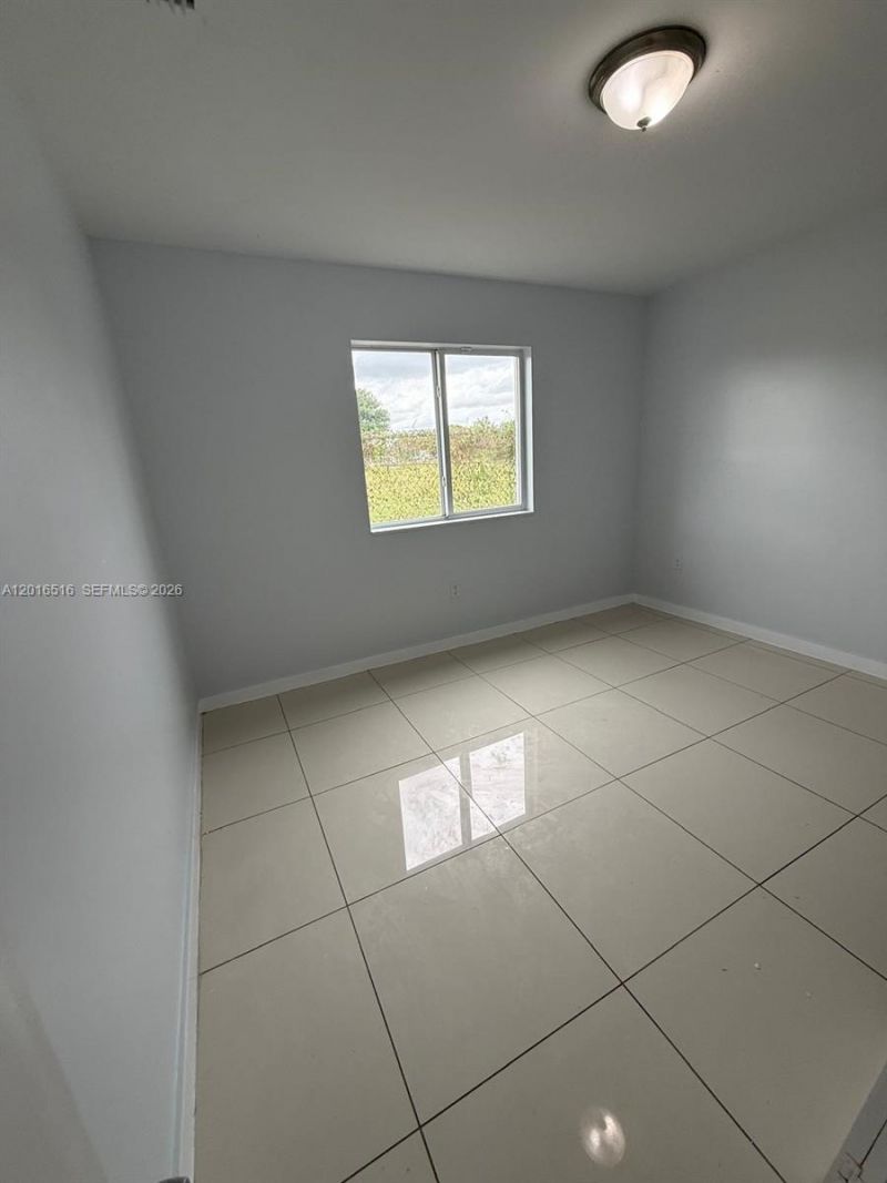 2121-2125 NW 72nd St , Miami, FL 33147 Photo