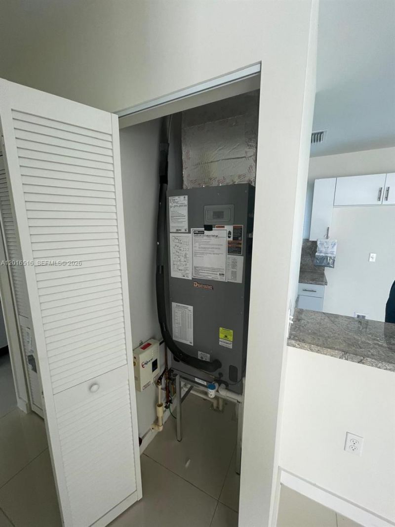 2121-2125 NW 72nd St , Miami, FL 33147 Photo