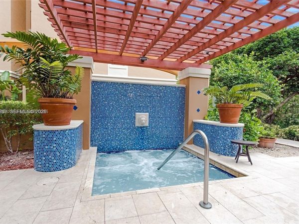 19555 E Country Club Dr, Unit 8502, Aventura, FL 33180