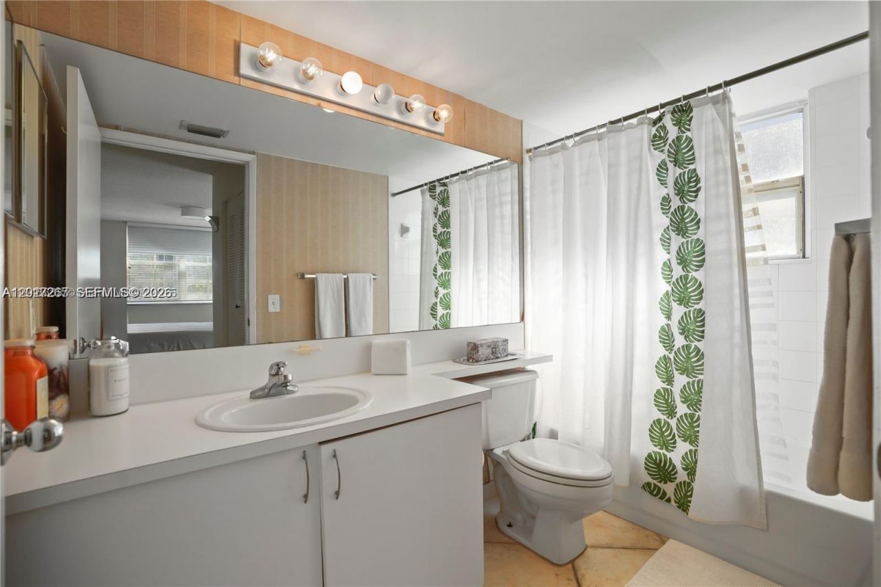 19555 E Country Club Dr , Unit 8502, Aventura, FL 33180 Photo