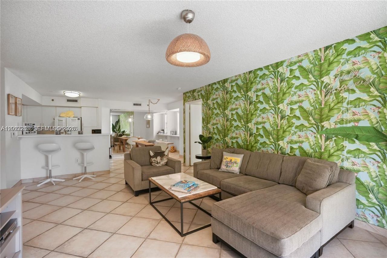19555 E Country Club Dr, Unit 8502, Aventura, FL 33180 Photo