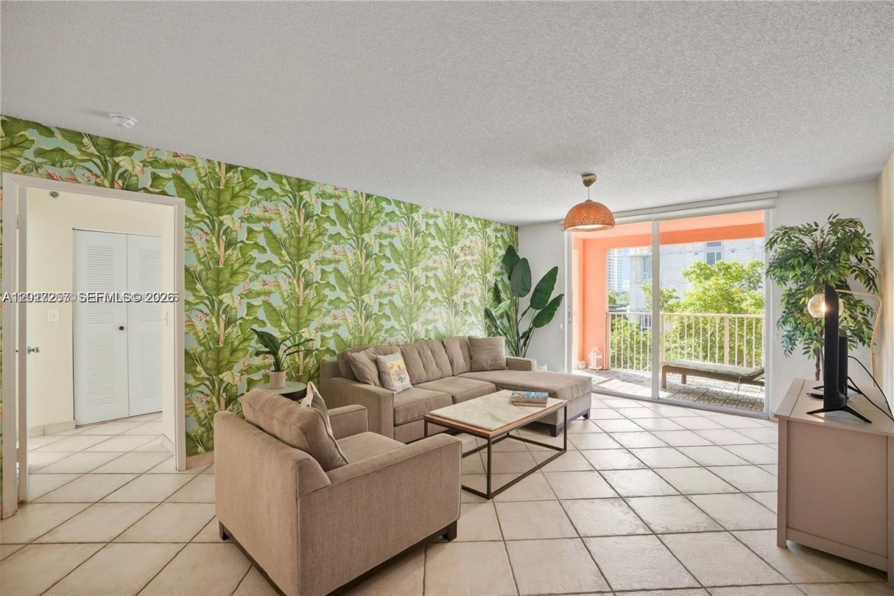 19555 E Country Club Dr , Unit 8502, Aventura, FL 33180 Photo