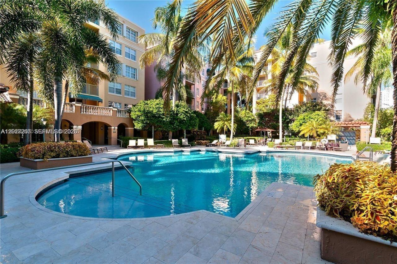 19555 E Country Club Dr , Unit 8502, Aventura, FL 33180 Photo