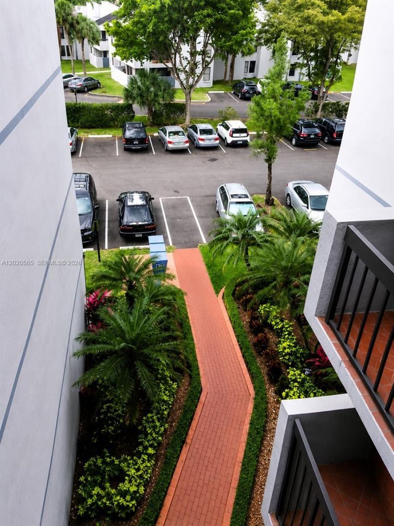 13255 SW 88 Ln , Unit 406-CS, Kendall, FL 33186 Photo