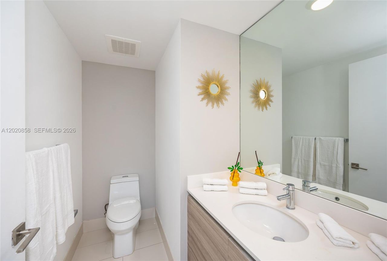 121 NE 34th St , Unit 1408, Miami, FL 33137 Photo