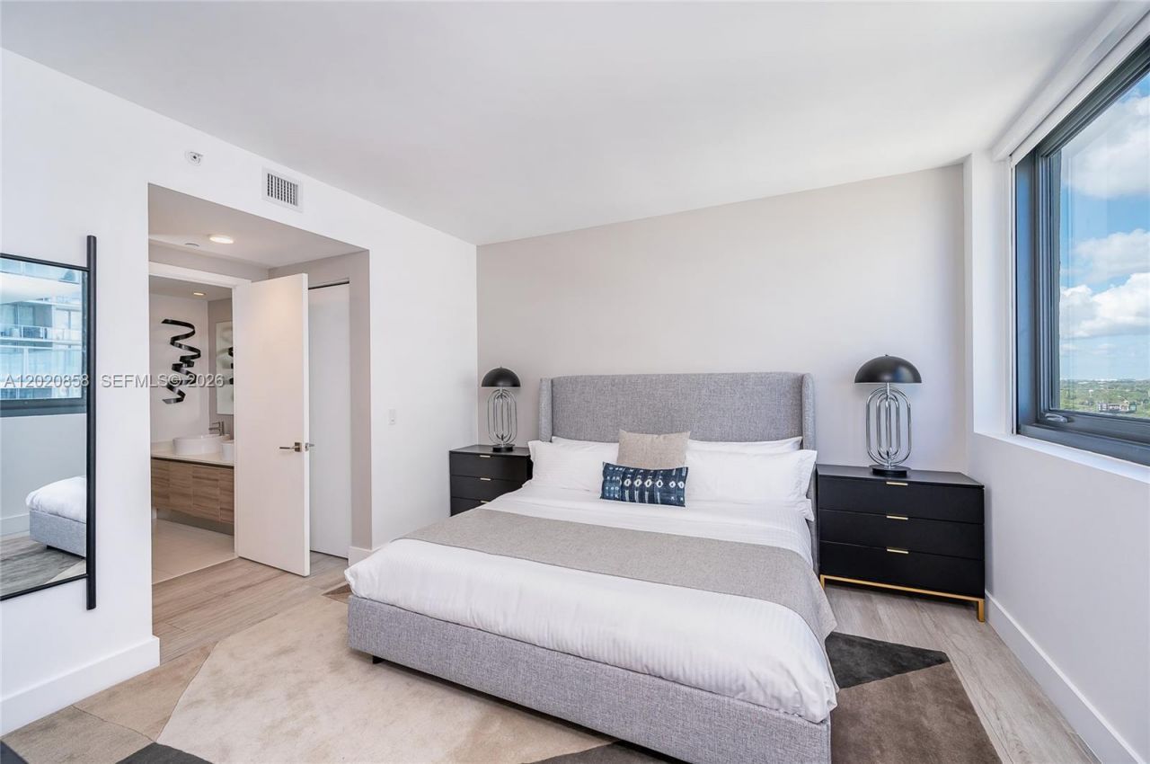 121 NE 34th St , Unit 1408, Miami, FL 33137 Photo