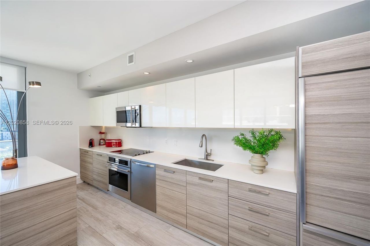121 NE 34th St , Unit 1408, Miami, FL 33137 Photo