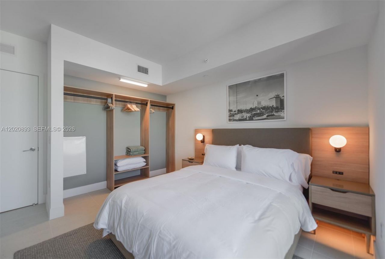 159 NE 6th St , Unit 4601, Miami, FL 33132 Photo