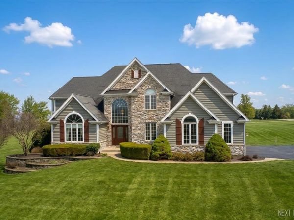 10N800 Highland Trail , Hampshire, IL 60140