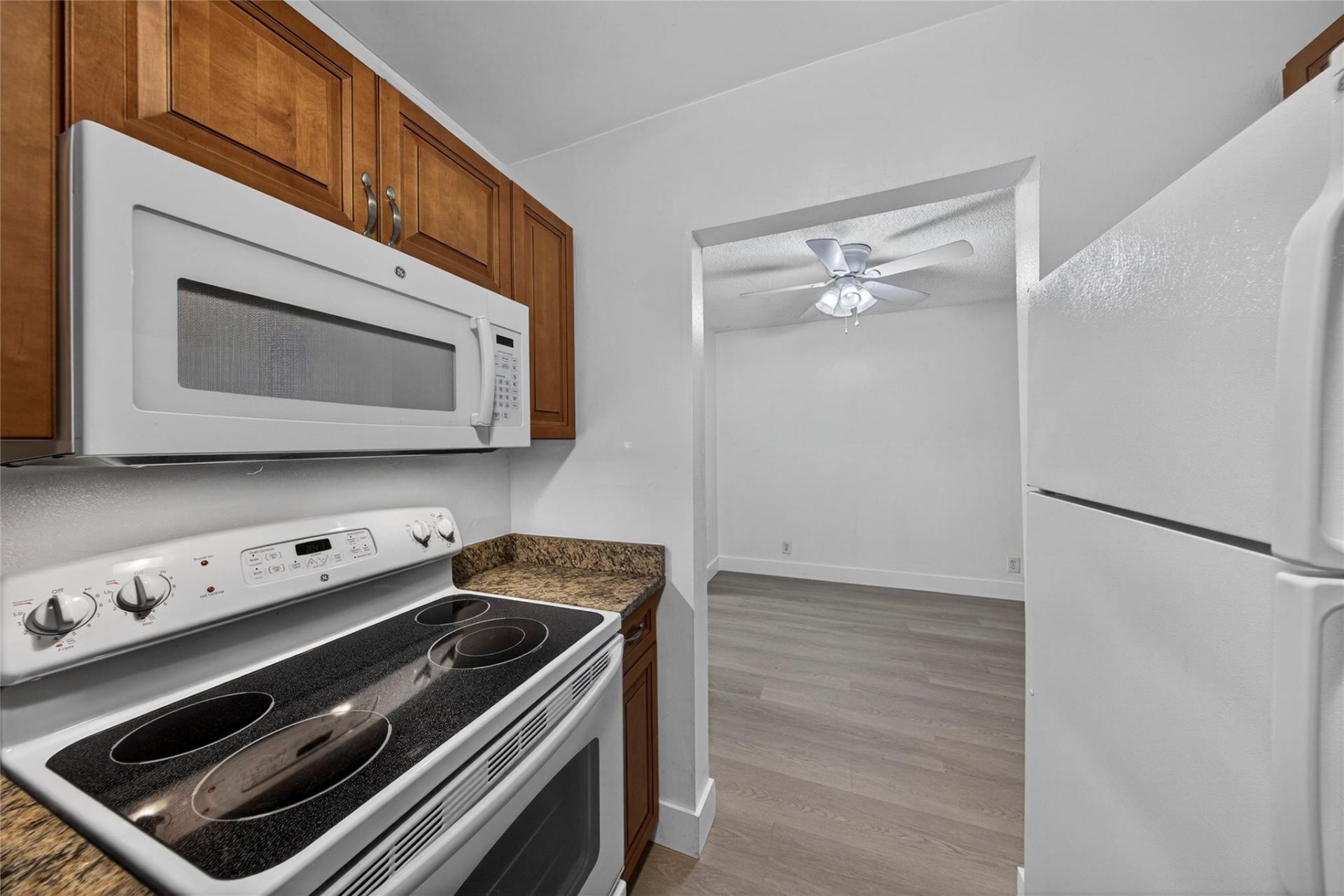 2201 NE 36th Street, Unit 105, Lighthouse Point, FL 33064 Photo