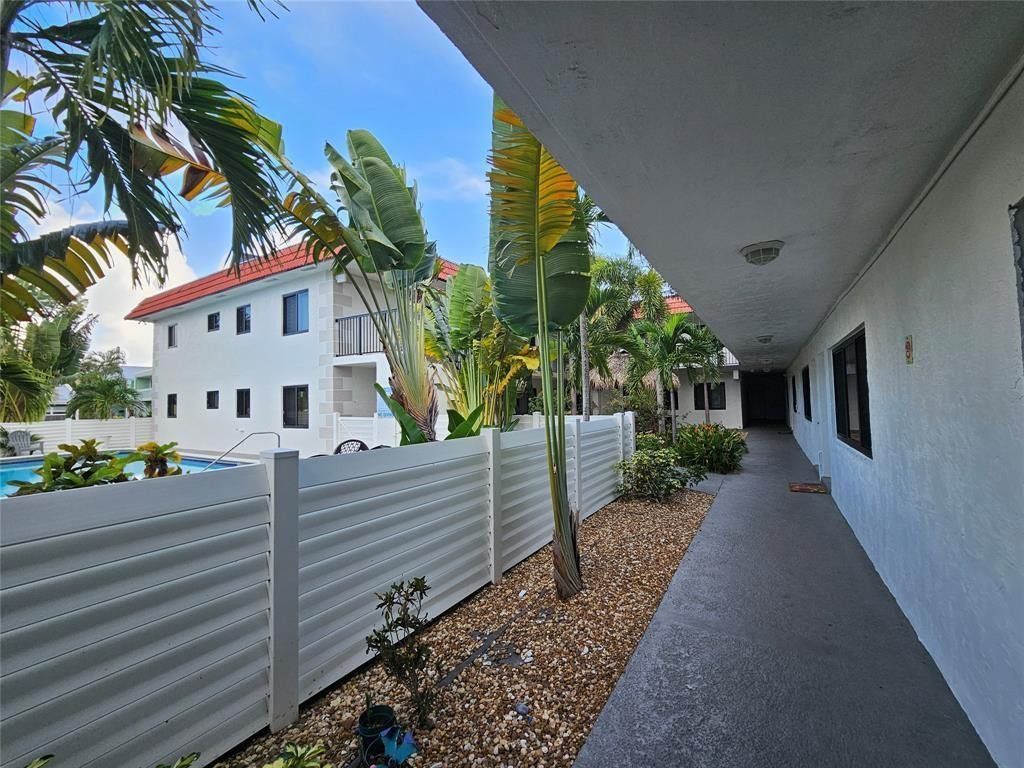 2201 NE 36th Street, Unit 105, Lighthouse Point, FL 33064 Photo