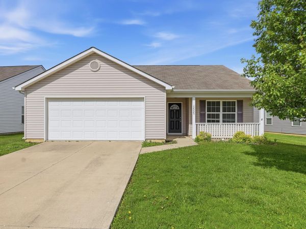 12325 Hummingbird Cove, Fort Wayne, IN 46845