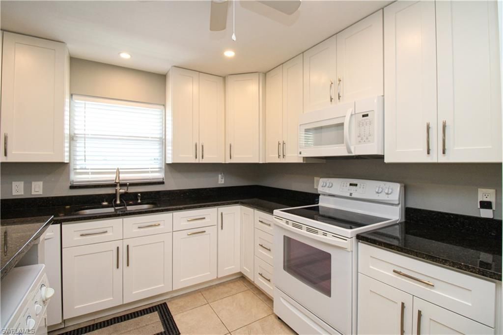 600 Valley Stream Dr , Unit F9, Naples, FL 34113 Photo