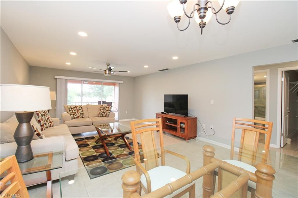 600 Valley Stream Dr , Unit F9, Naples, FL 34113 Photo