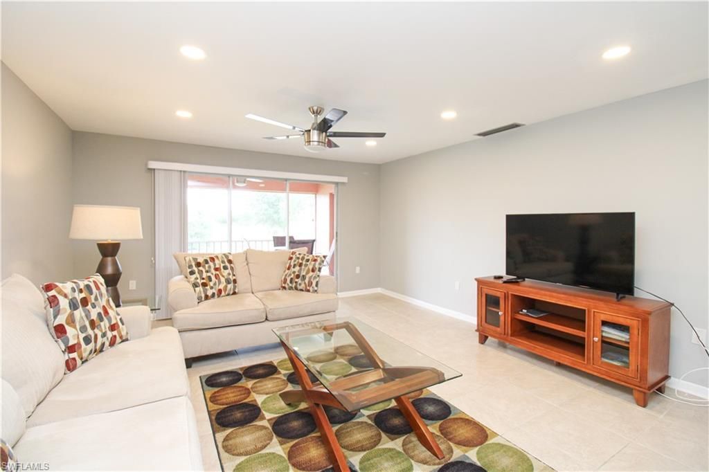 600 Valley Stream Dr , Unit F9, Naples, FL 34113 Photo