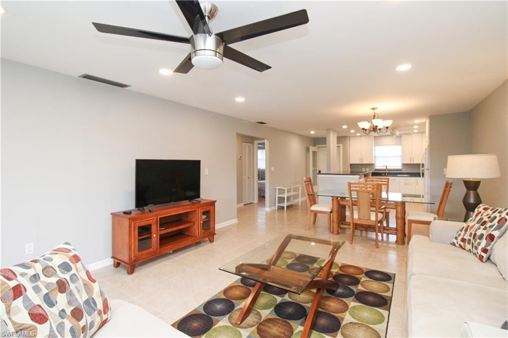600 Valley Stream Dr , Unit F9, Naples, FL 34113 Photo