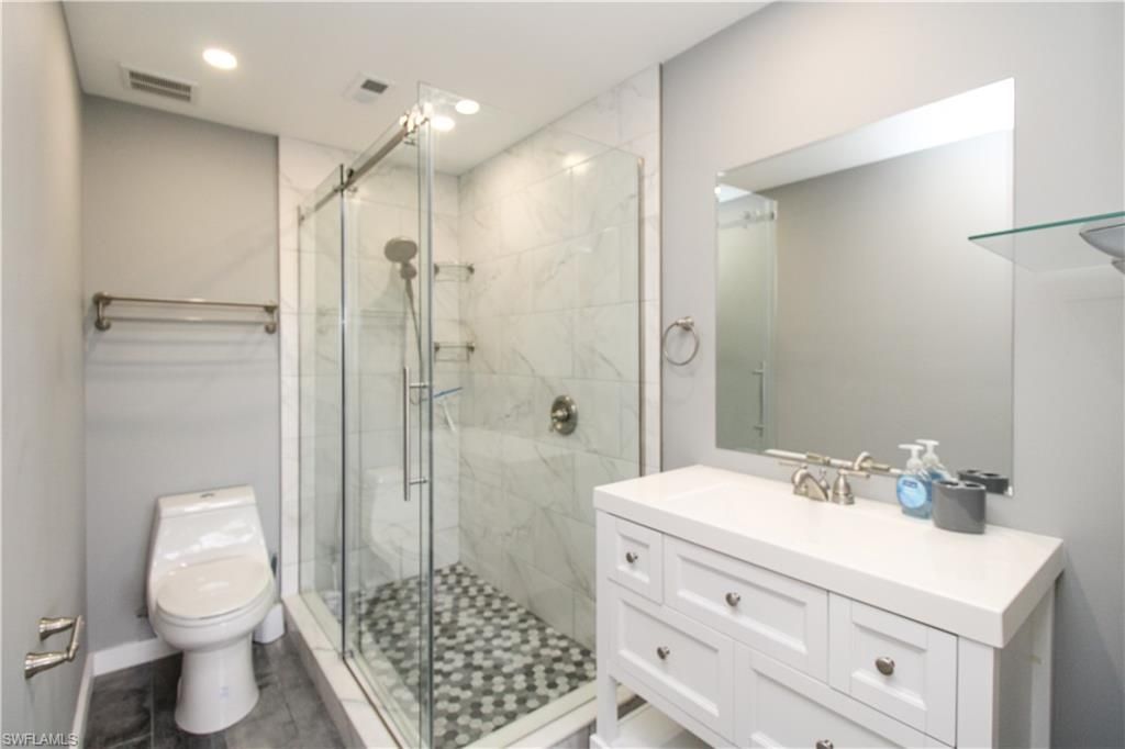 600 Valley Stream Dr , Unit F9, Naples, FL 34113 Photo
