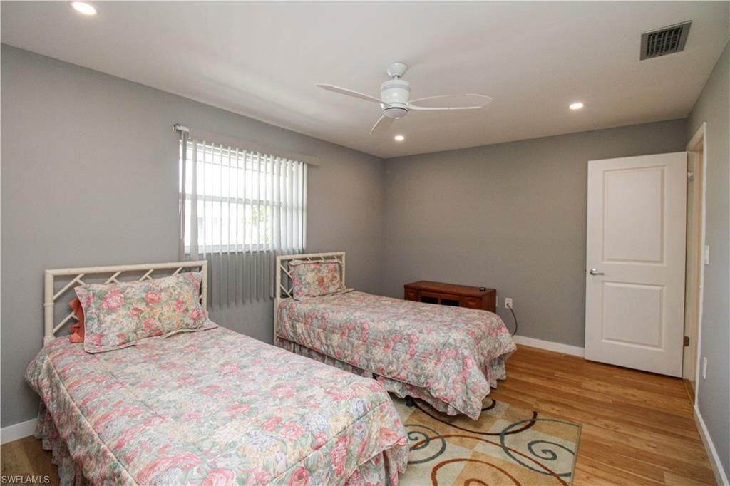 600 Valley Stream Dr , Unit F9, Naples, FL 34113 Photo