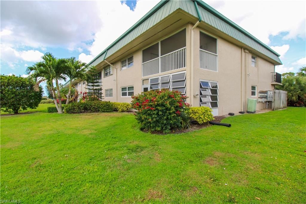 600 Valley Stream Dr , Unit F9, Naples, FL 34113 Photo