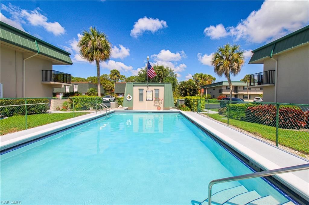 600 Valley Stream Dr , Unit F9, Naples, FL 34113 Photo