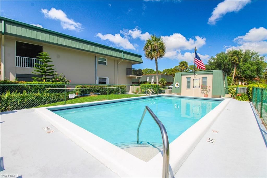 600 Valley Stream Dr , Unit F9, Naples, FL 34113 Photo