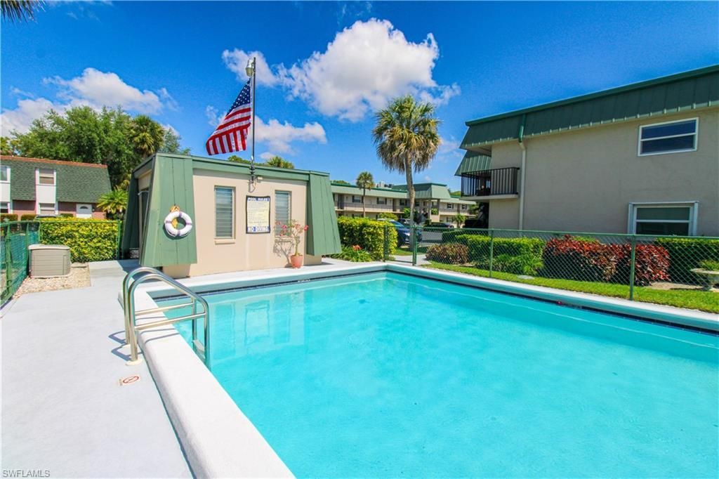 600 Valley Stream Dr , Unit F9, Naples, FL 34113 Photo