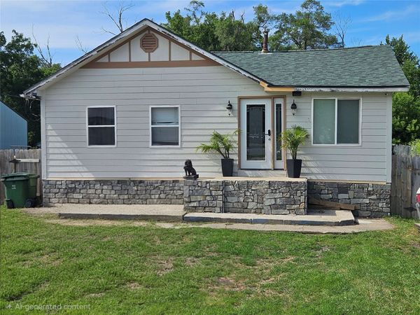 2778 NE Broadway Avenue, Des Moines, IA 50317