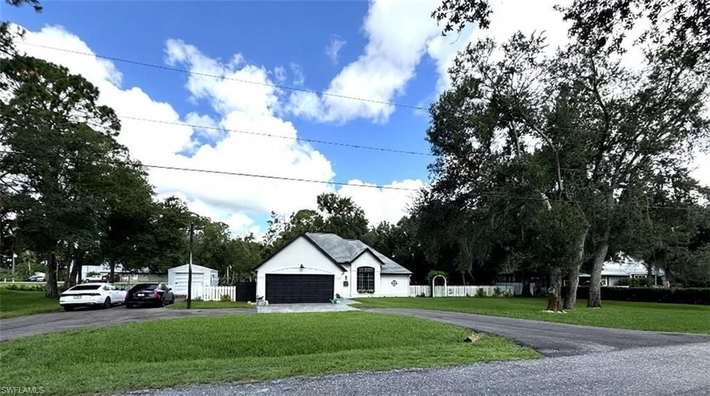 1090 Woods Dr, Labelle, FL 33935 Photo