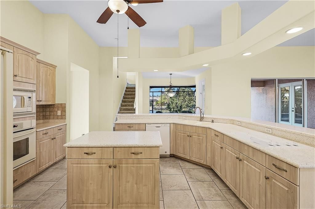 325 SE 21st St , Cape Coral, FL 33990 Photo
