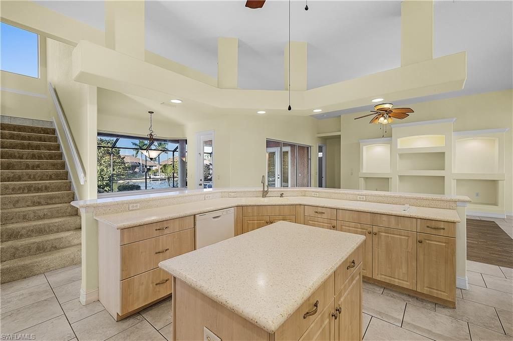 325 SE 21st St , Cape Coral, FL 33990 Photo