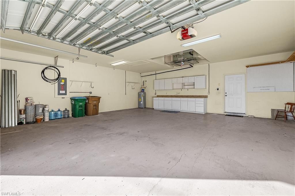 325 SE 21st St , Cape Coral, FL 33990 Photo