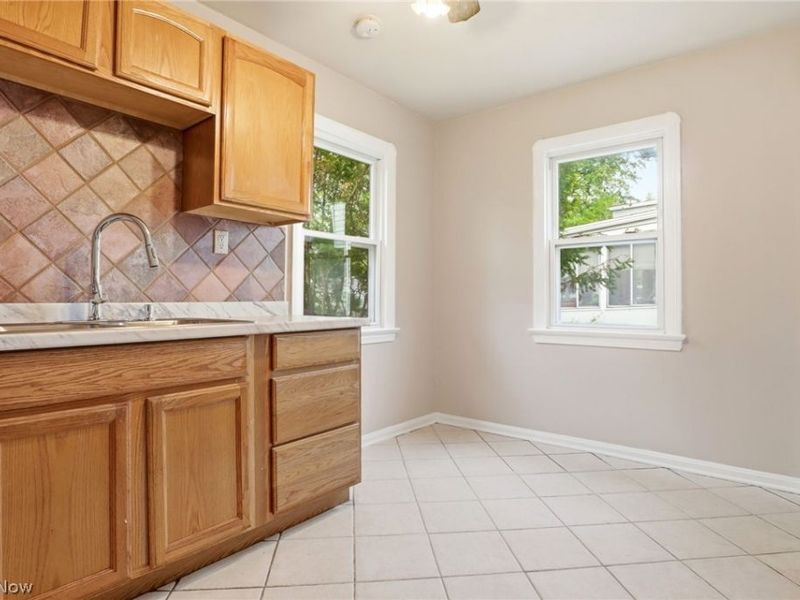 4538 Telhurst Road, South Euclid, OH 44121 Photo 12