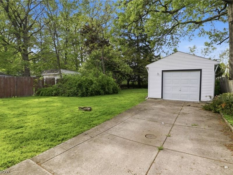 4538 Telhurst Road, South Euclid, OH 44121 Photo 25