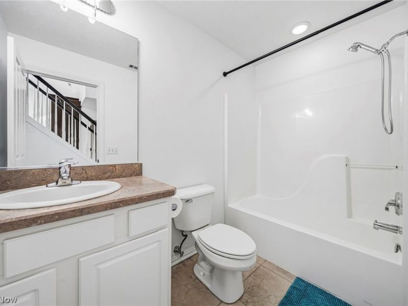 351 E Legend Court, Unit C, Highland Heights, OH 44143 Photo 21