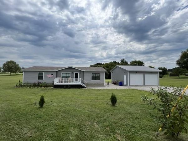 9026 Tompkinsville Road, Glasgow, KY 42141