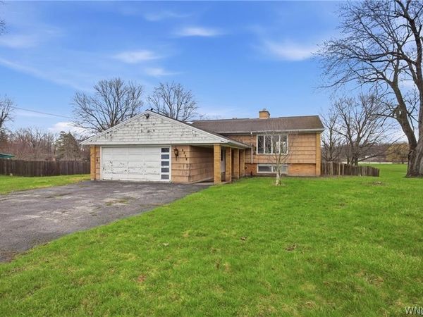 4238 Tonawanda Creek Road , North Tonawanda, NY 14120