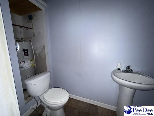 2398 Hotel St Photo 17