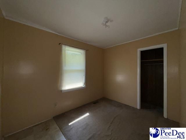 2398 Hotel St Photo 8